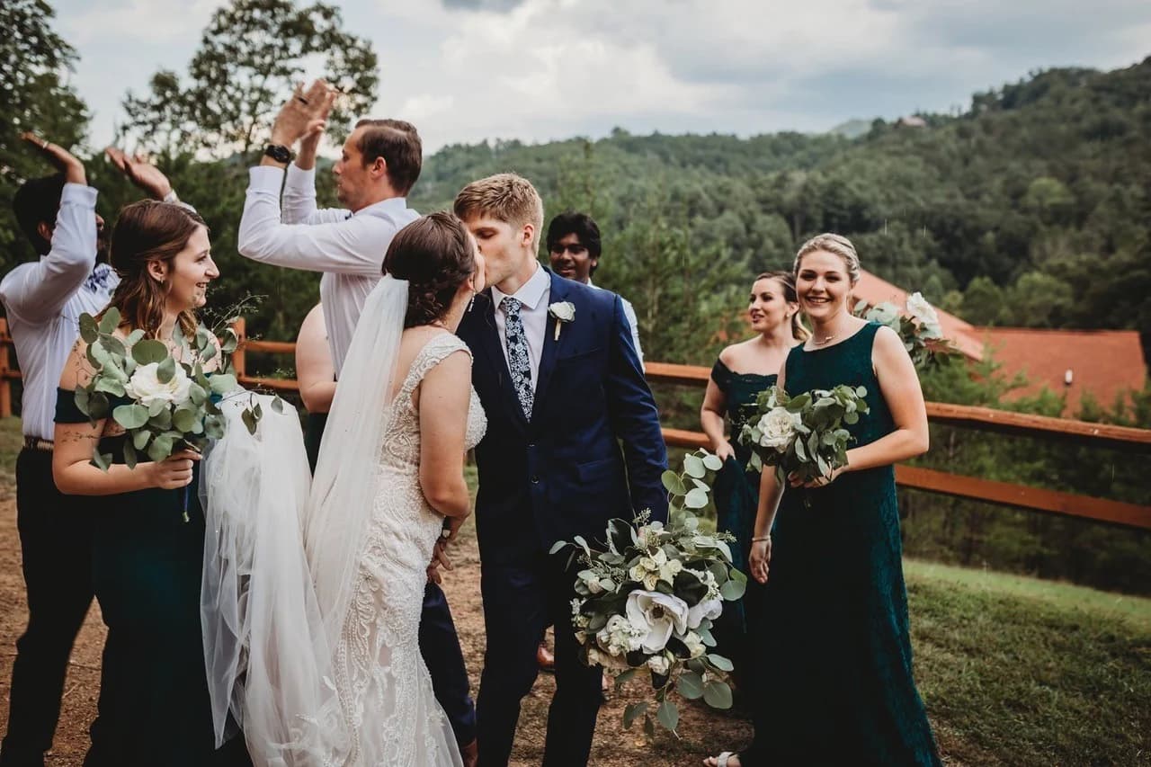 Wedding Venues in Pigeon Forge — Big Lodge Weddings