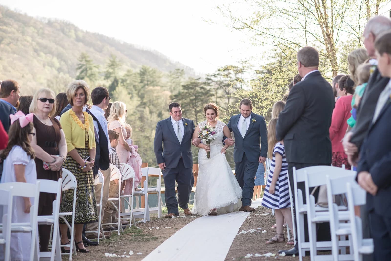 Wedding Venues in Pigeon Forge — Big Lodge Weddings