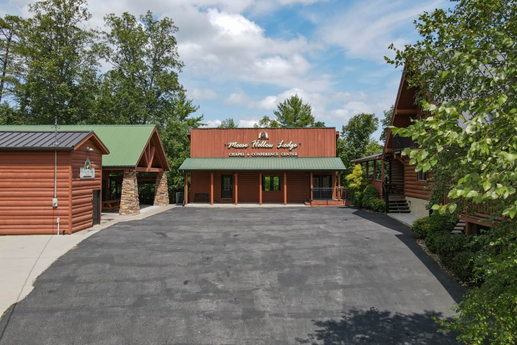Log chapel and conference center exterior near Smoky Mountains at Moose Hollow Lodge in Sevierville